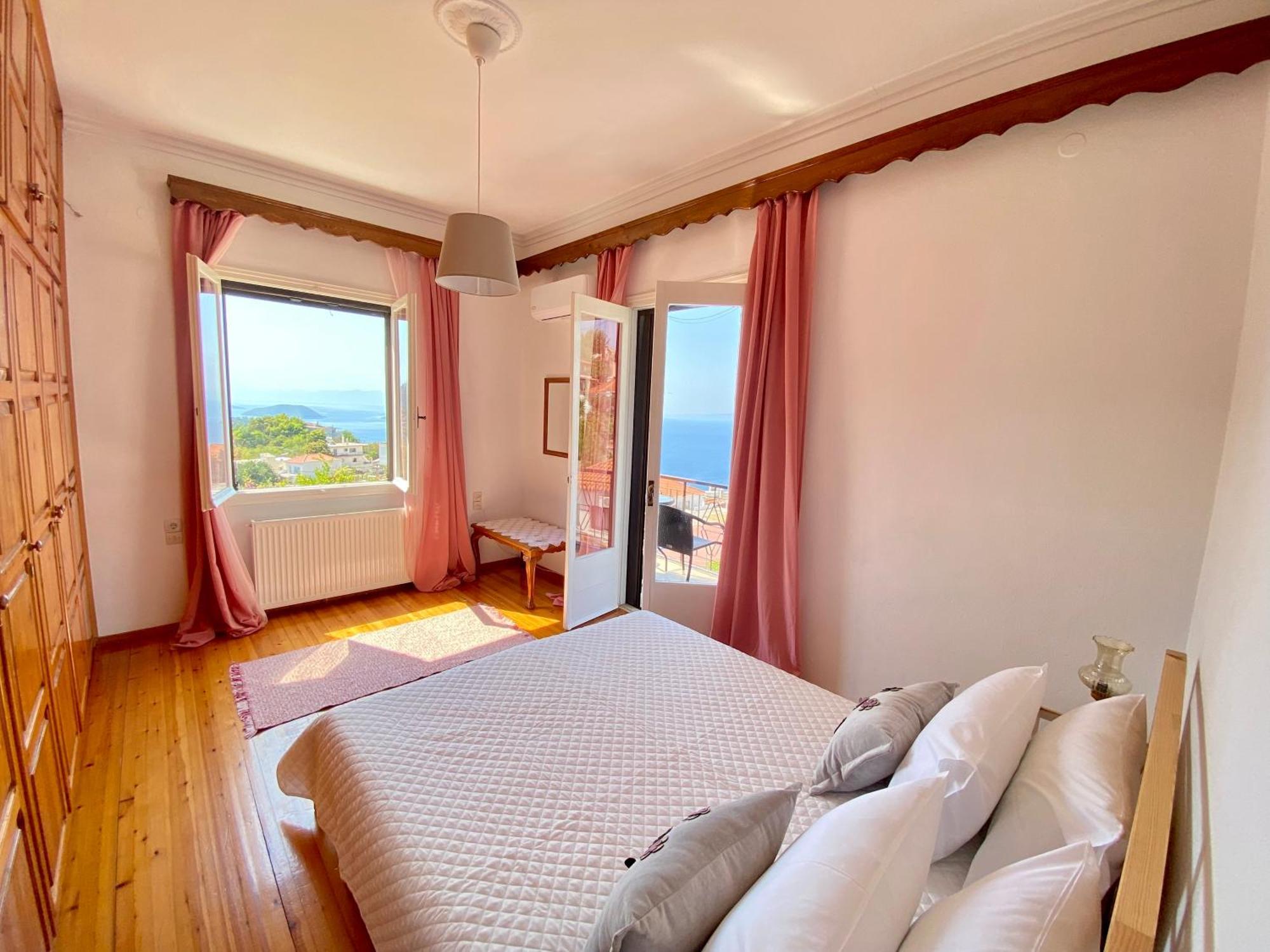 Demie And George Ηouse Villa Loutraki  Bagian luar foto
