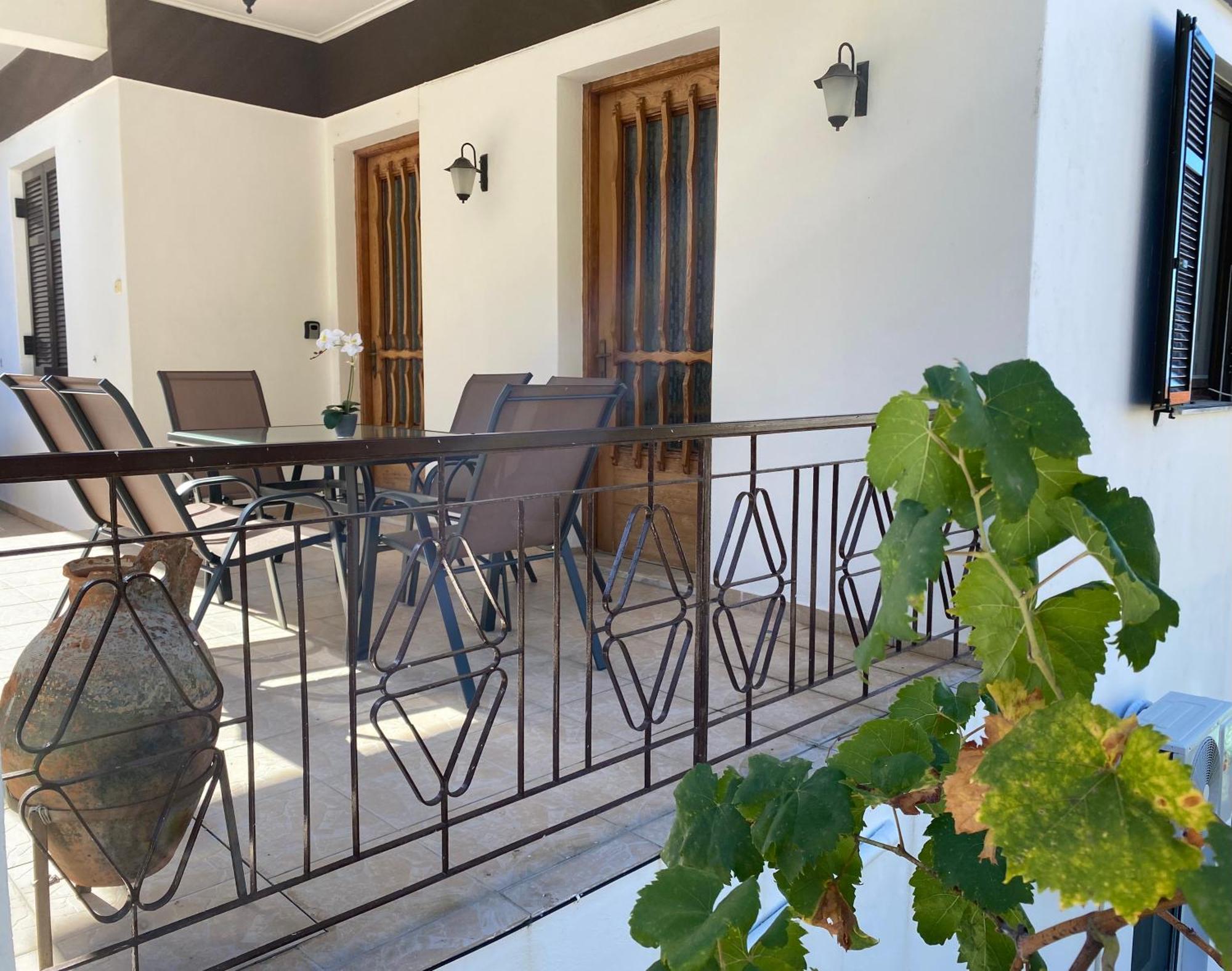 Demie And George Ηouse Villa Loutraki  Bagian luar foto